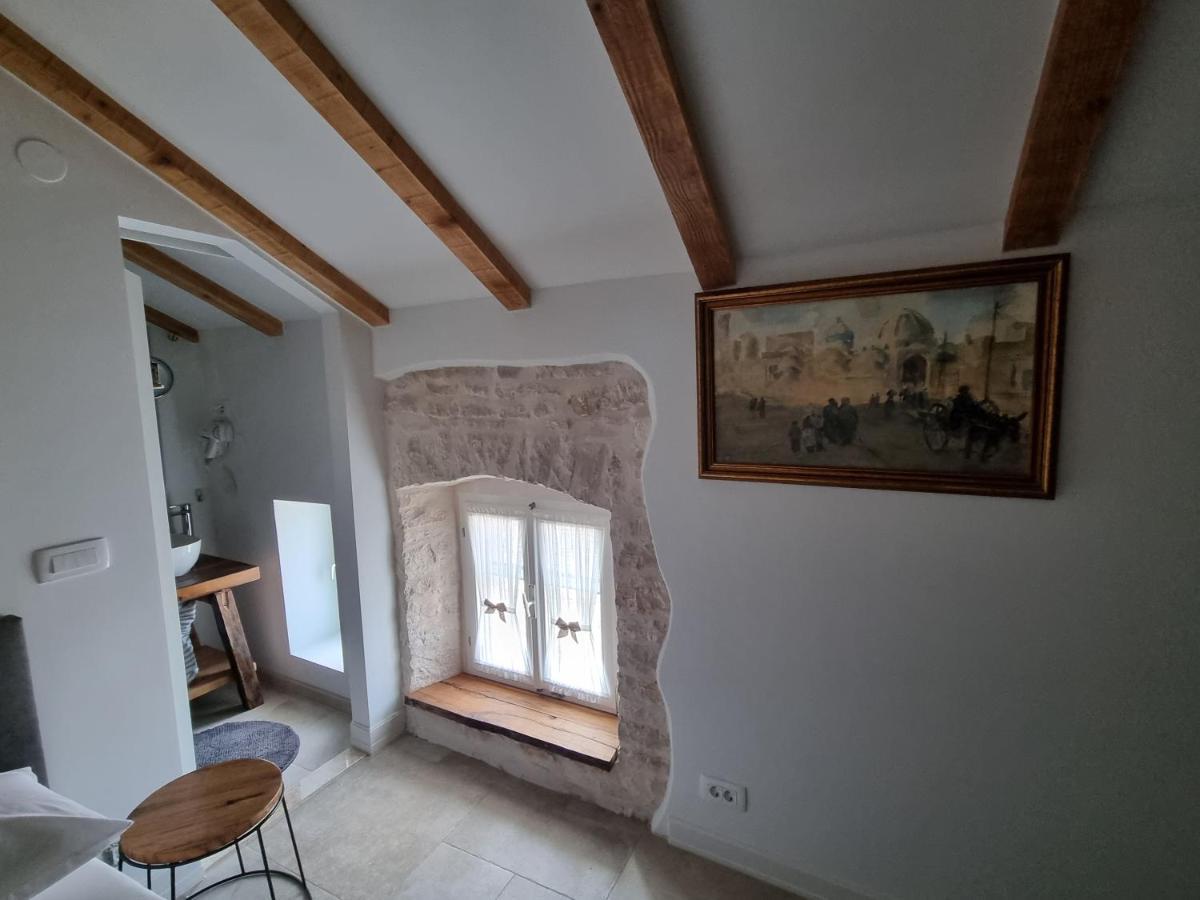 Apartmani Ulika Bale Exterior photo