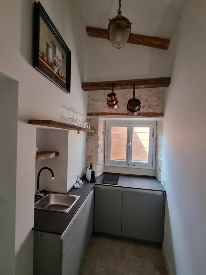 Apartmani Ulika Bale Exterior photo