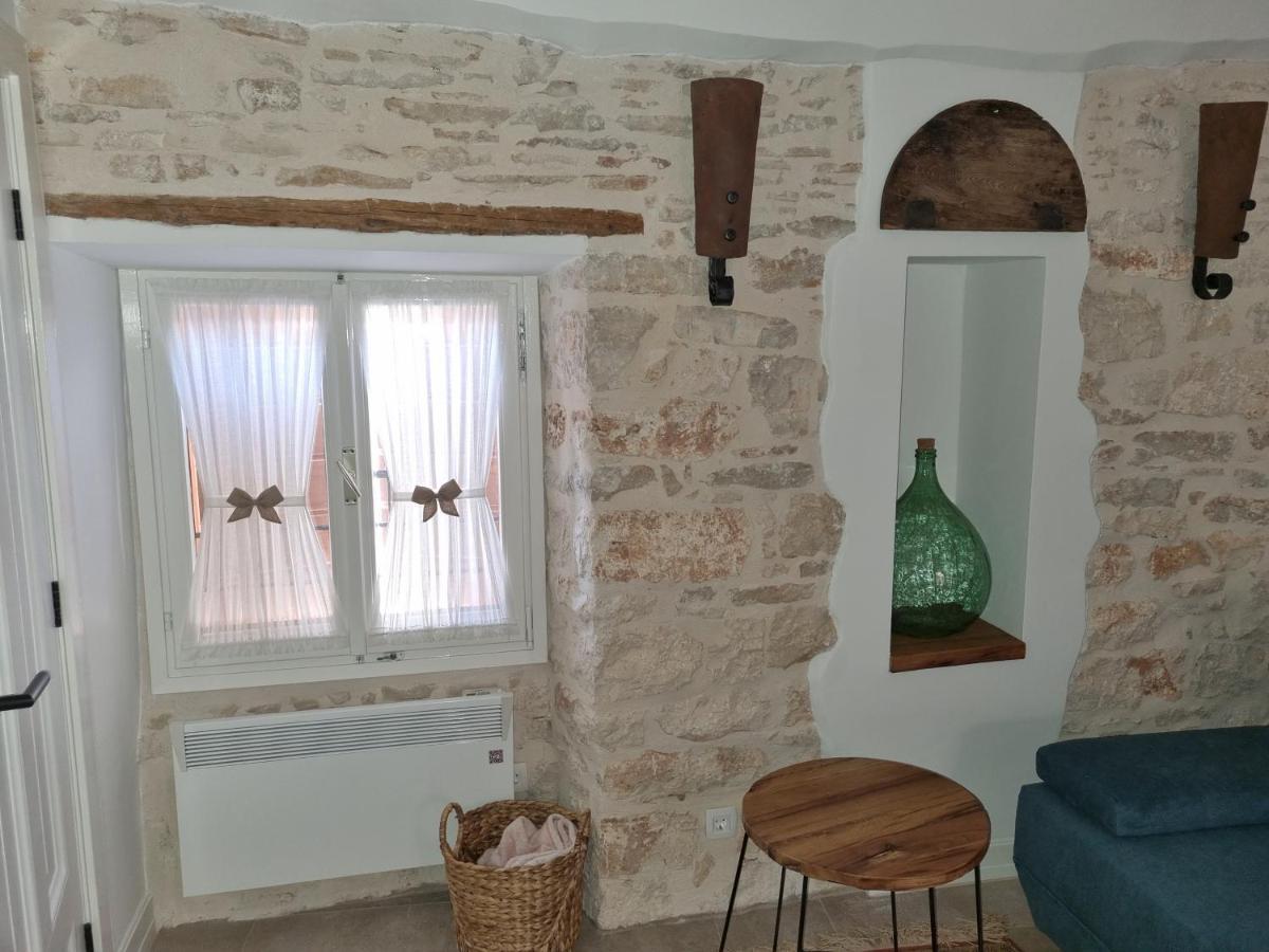 Apartmani Ulika Bale Exterior photo
